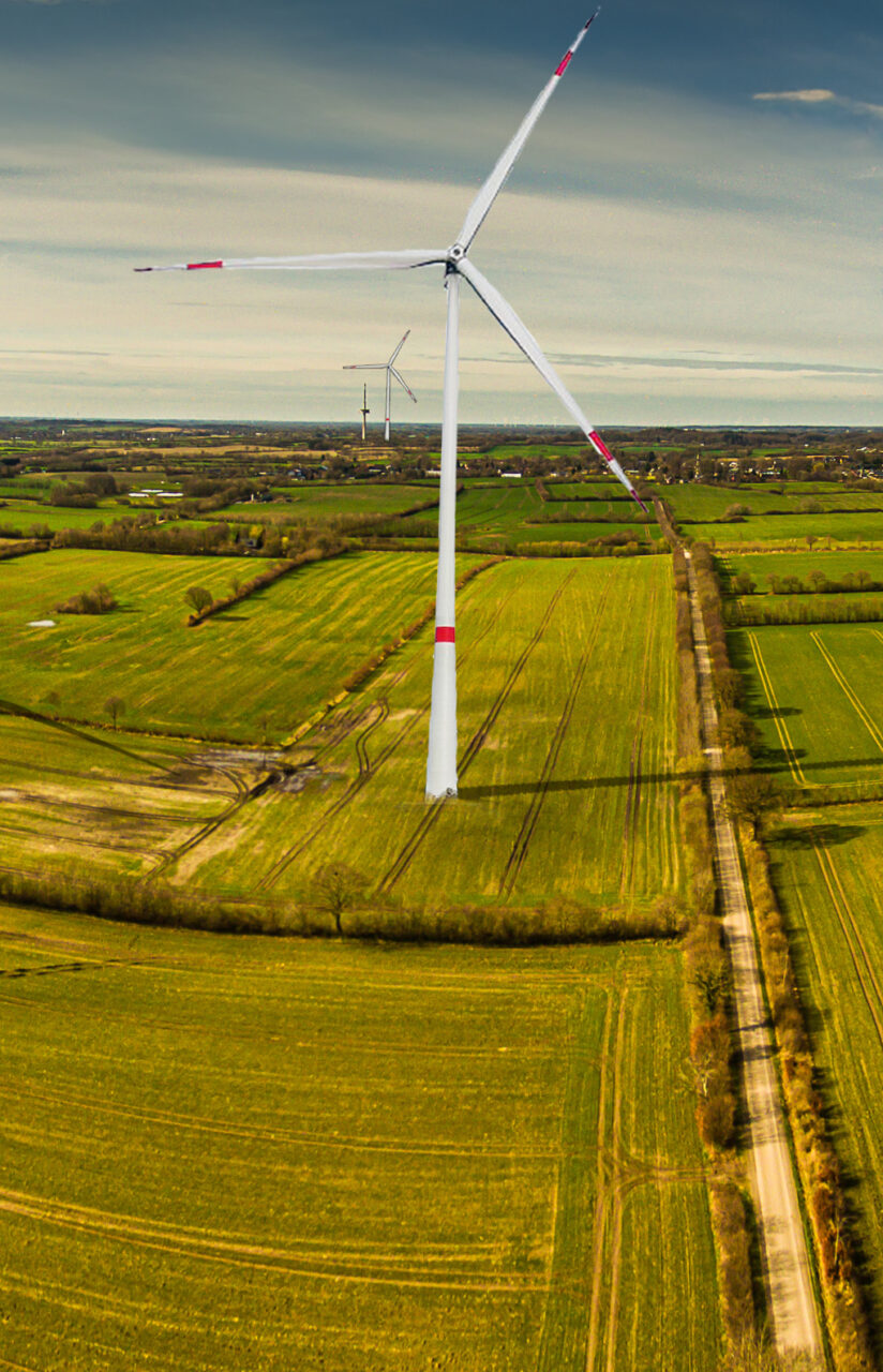 Foto einer Windkraftanlage an der K90 / Markeruper Weg Blickrichtung nach Hürup